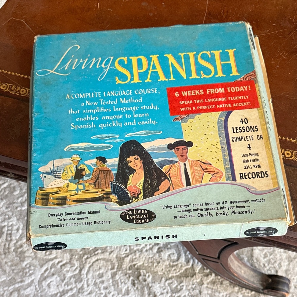 Language Living Spanish Course Set - Blue and Yellow